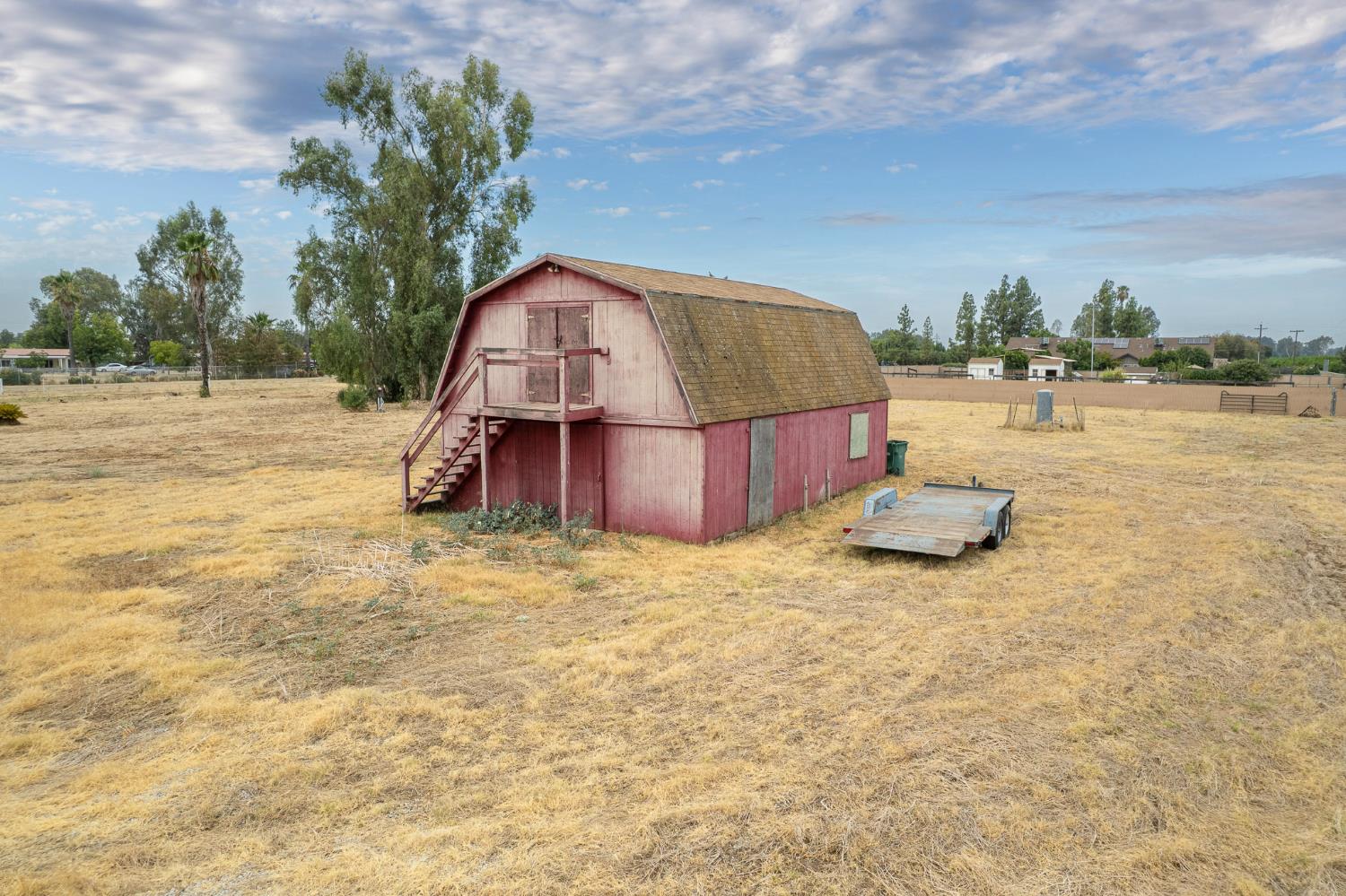12602 E Robinson Ave, Sanger, CA 93657