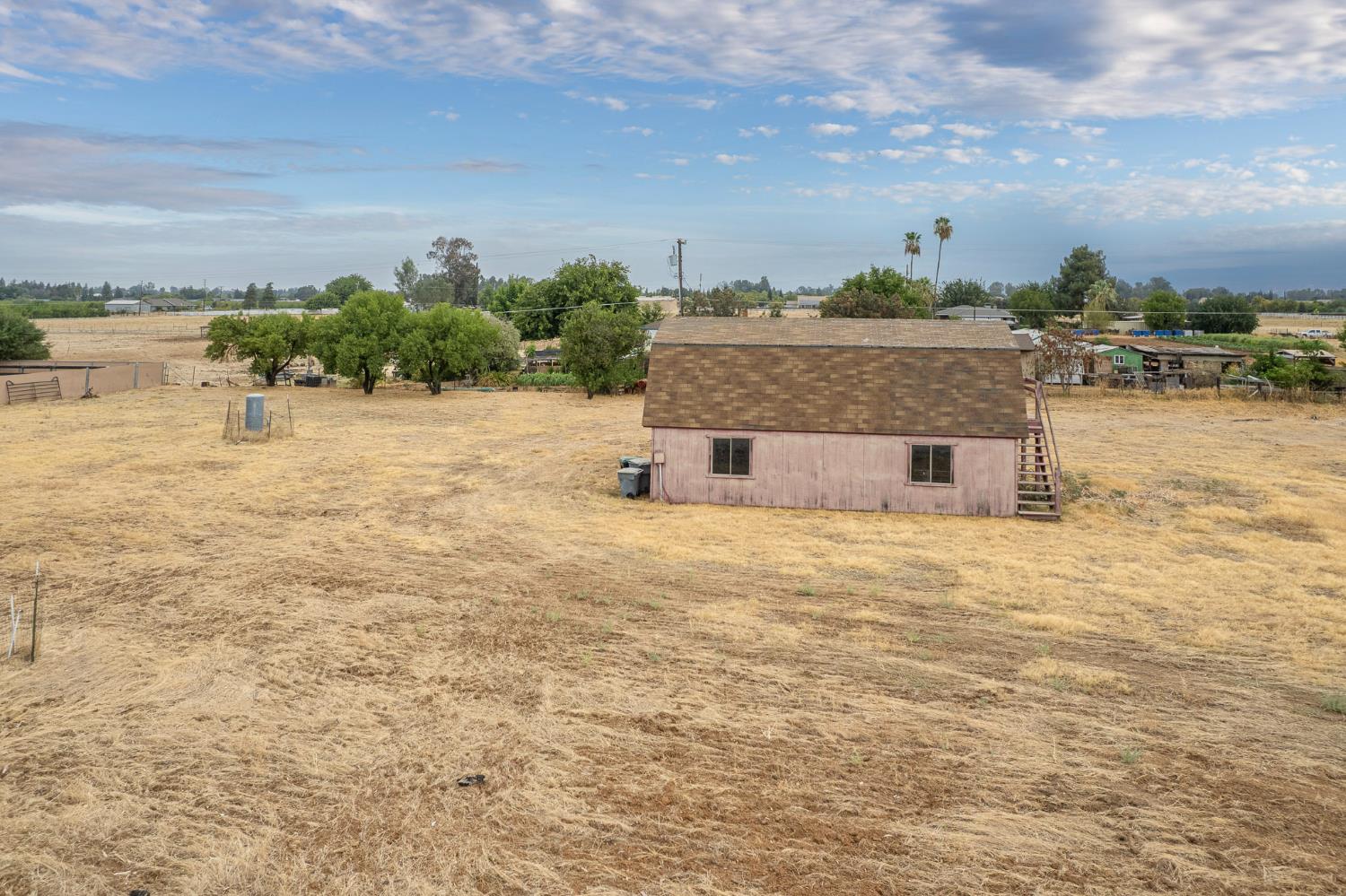 12602 E Robinson Ave, Sanger, CA 93657