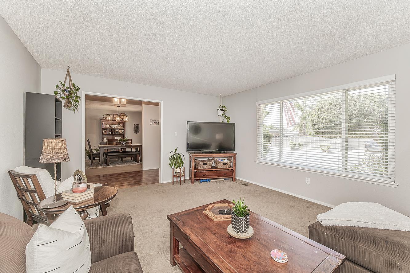 6768 N Chance Ave, Fresno, CA 93710