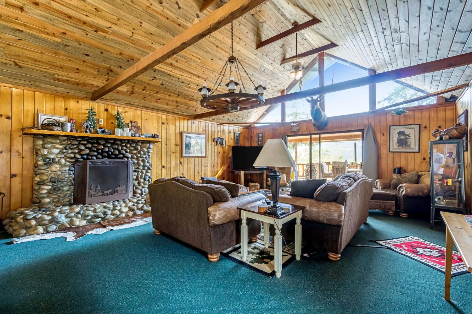 42699 Whittenburg Rd, Oakhurst, CA 93644