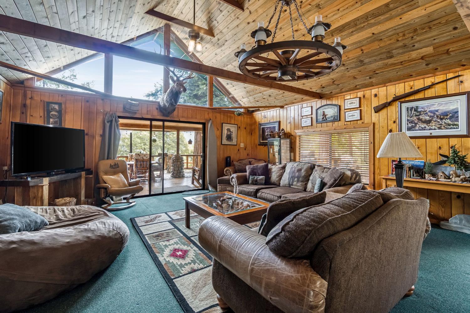 42699 Whittenburg Rd, Oakhurst, CA 93644