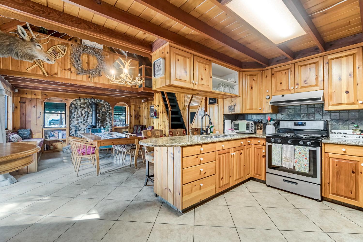 42699 Whittenburg Rd, Oakhurst, CA 93644