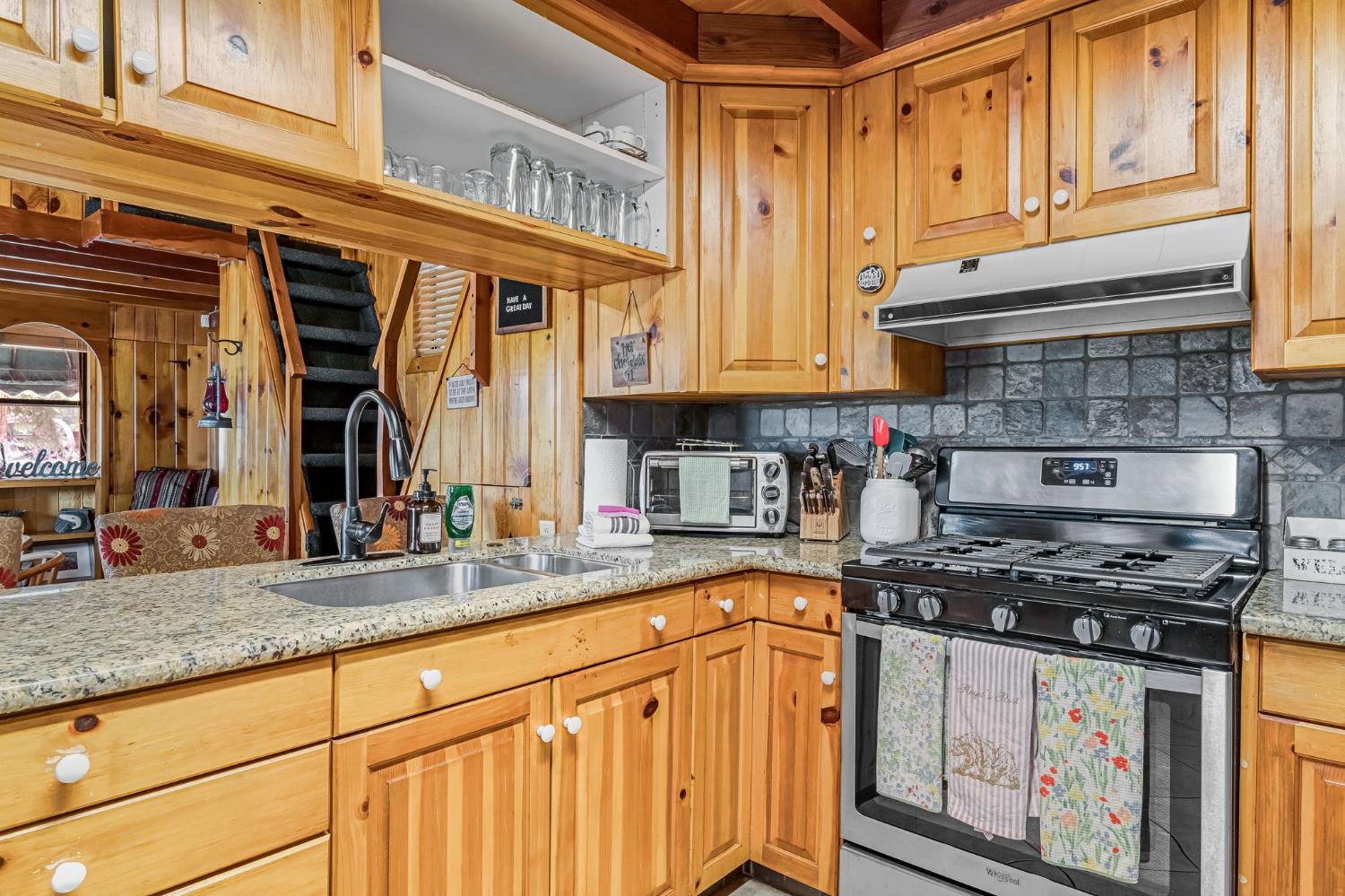42699 Whittenburg Rd, Oakhurst, CA 93644