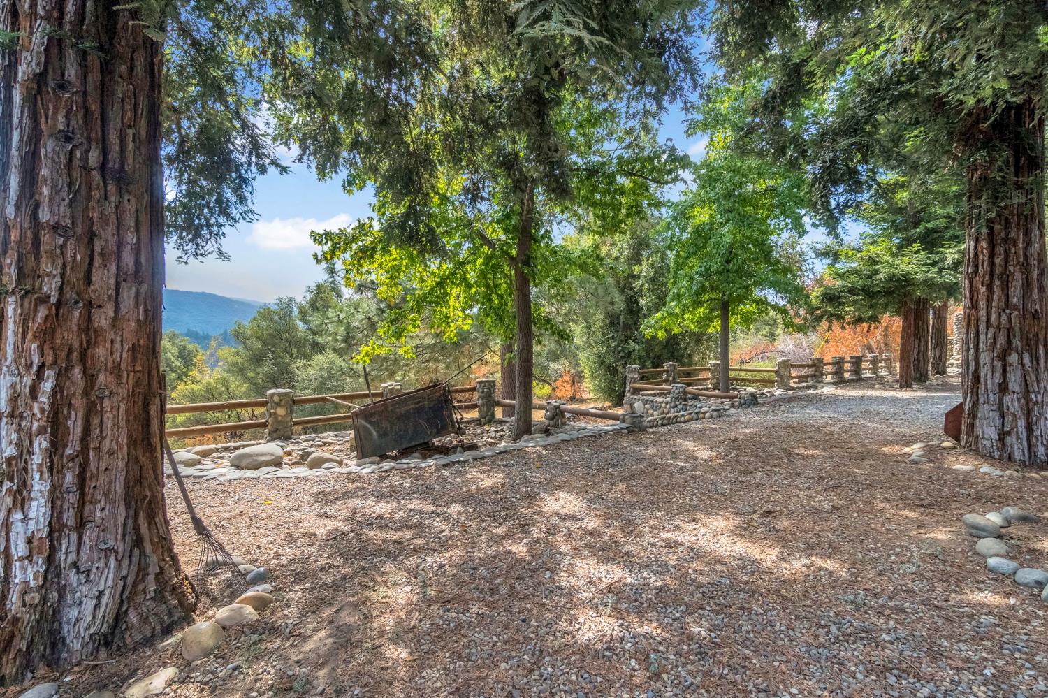 42699 Whittenburg Rd, Oakhurst, CA 93644