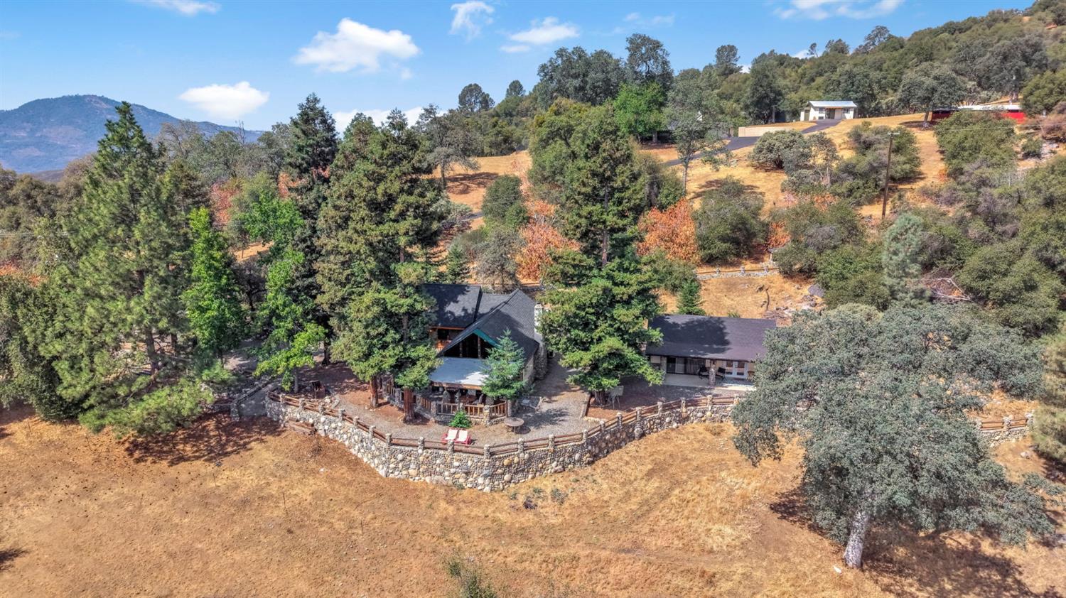 42699 Whittenburg Rd, Oakhurst, CA 93644