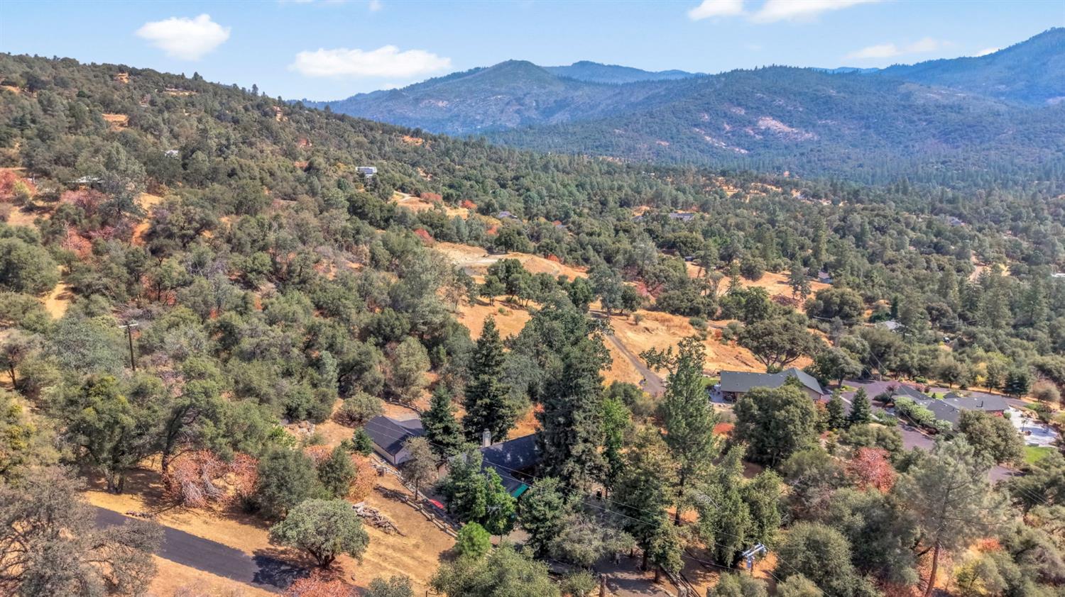 42699 Whittenburg Rd, Oakhurst, CA 93644
