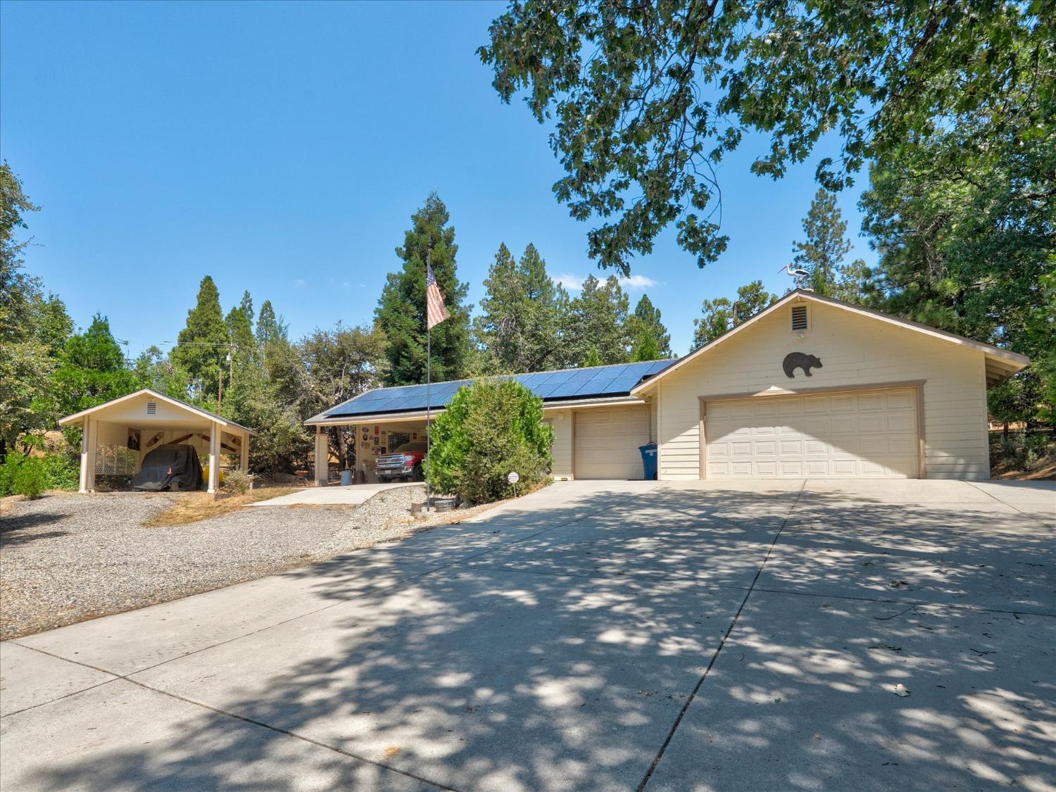 52891 Arbor Ln, Oakhurst, CA 93644