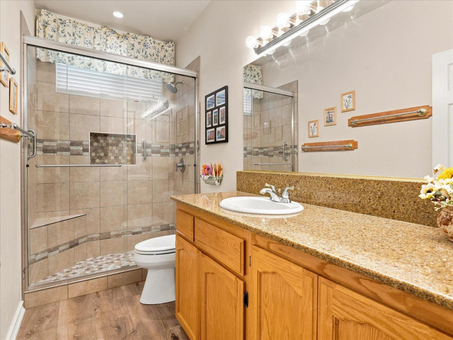 52891 Arbor Ln, Oakhurst, CA 93644