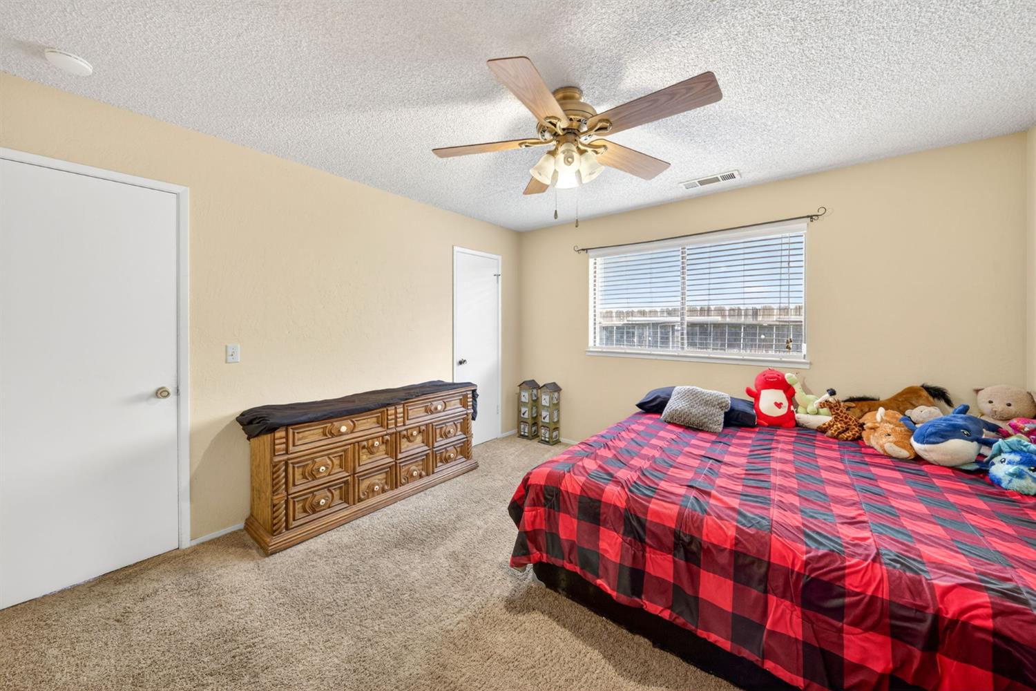8219 N San Pablo Ave, Fresno, CA 93711
