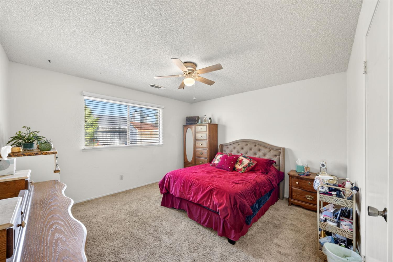 8219 N San Pablo Ave, Fresno, CA 93711