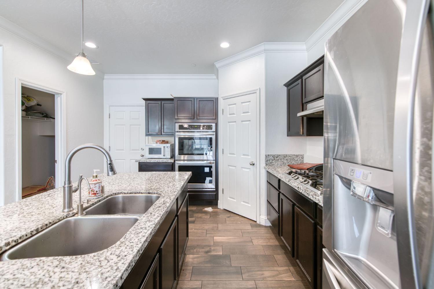 1732 Cleveland St, Selma, CA 93662
