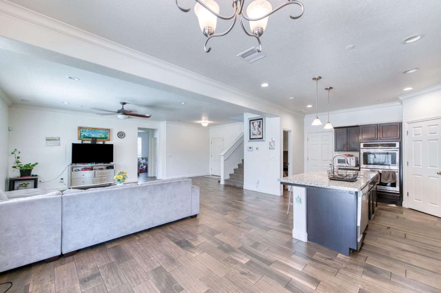 1732 Cleveland St, Selma, CA 93662