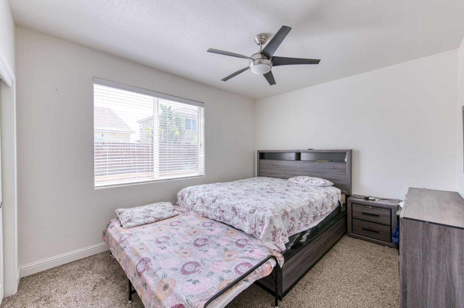 1732 Cleveland St, Selma, CA 93662