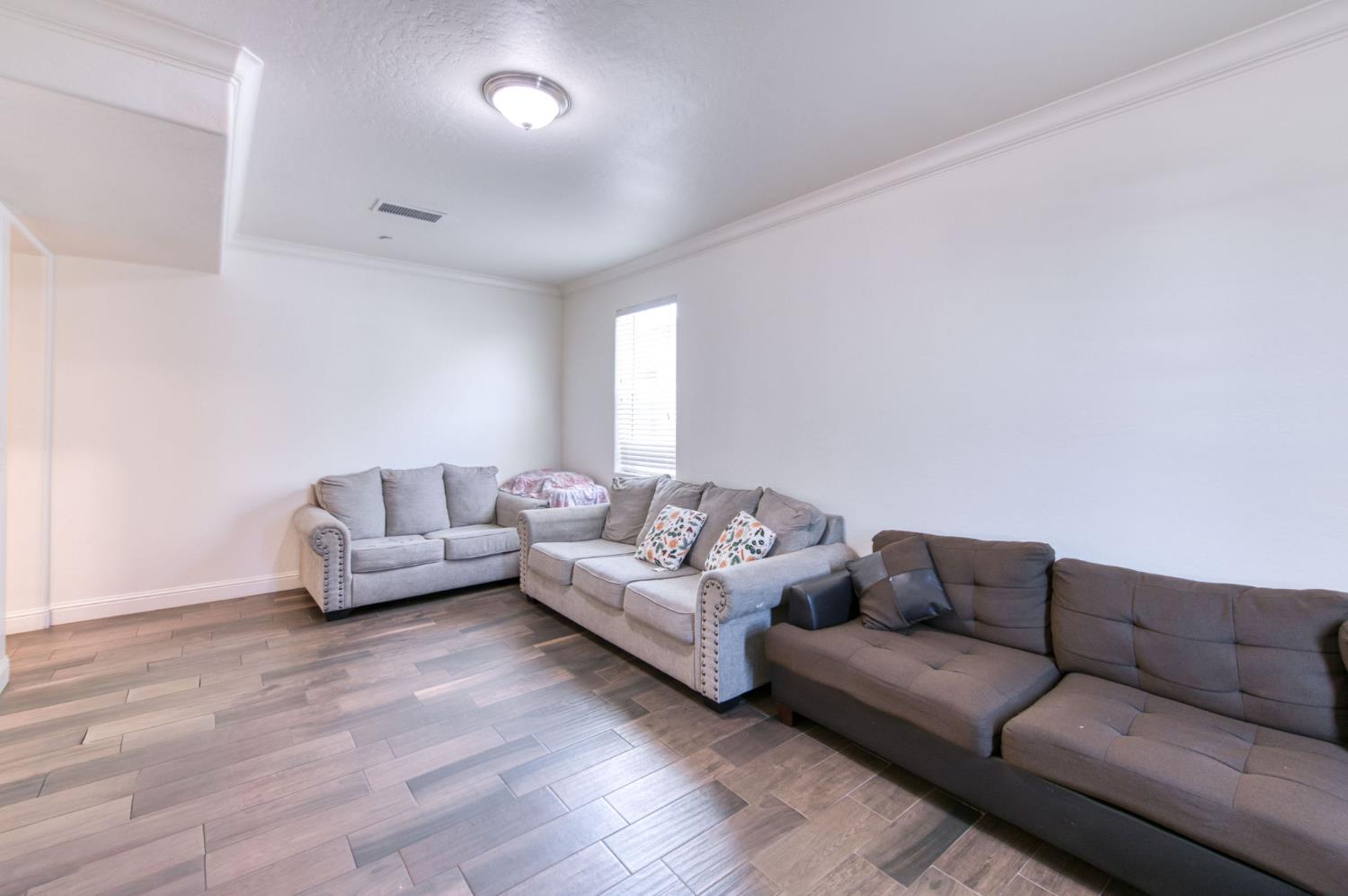 1732 Cleveland St, Selma, CA 93662