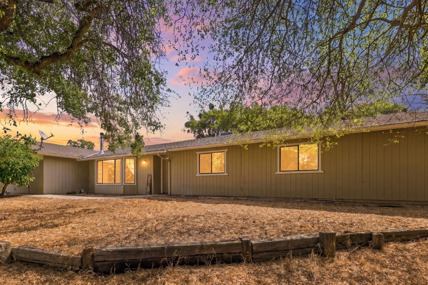 30691 Morgan Canyon Rd, Prather, CA 93651