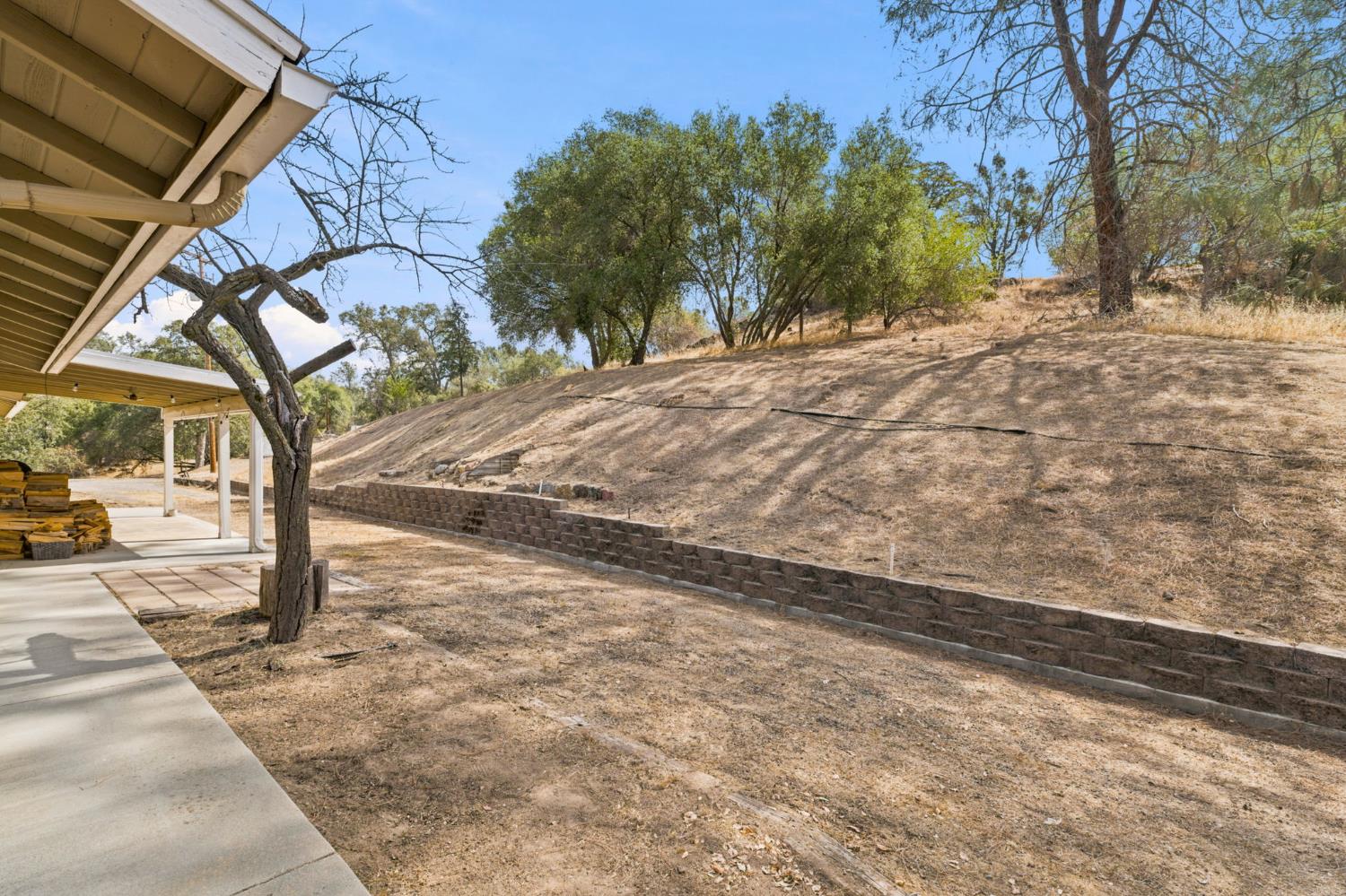 30691 Morgan Canyon Rd, Prather, CA 93651