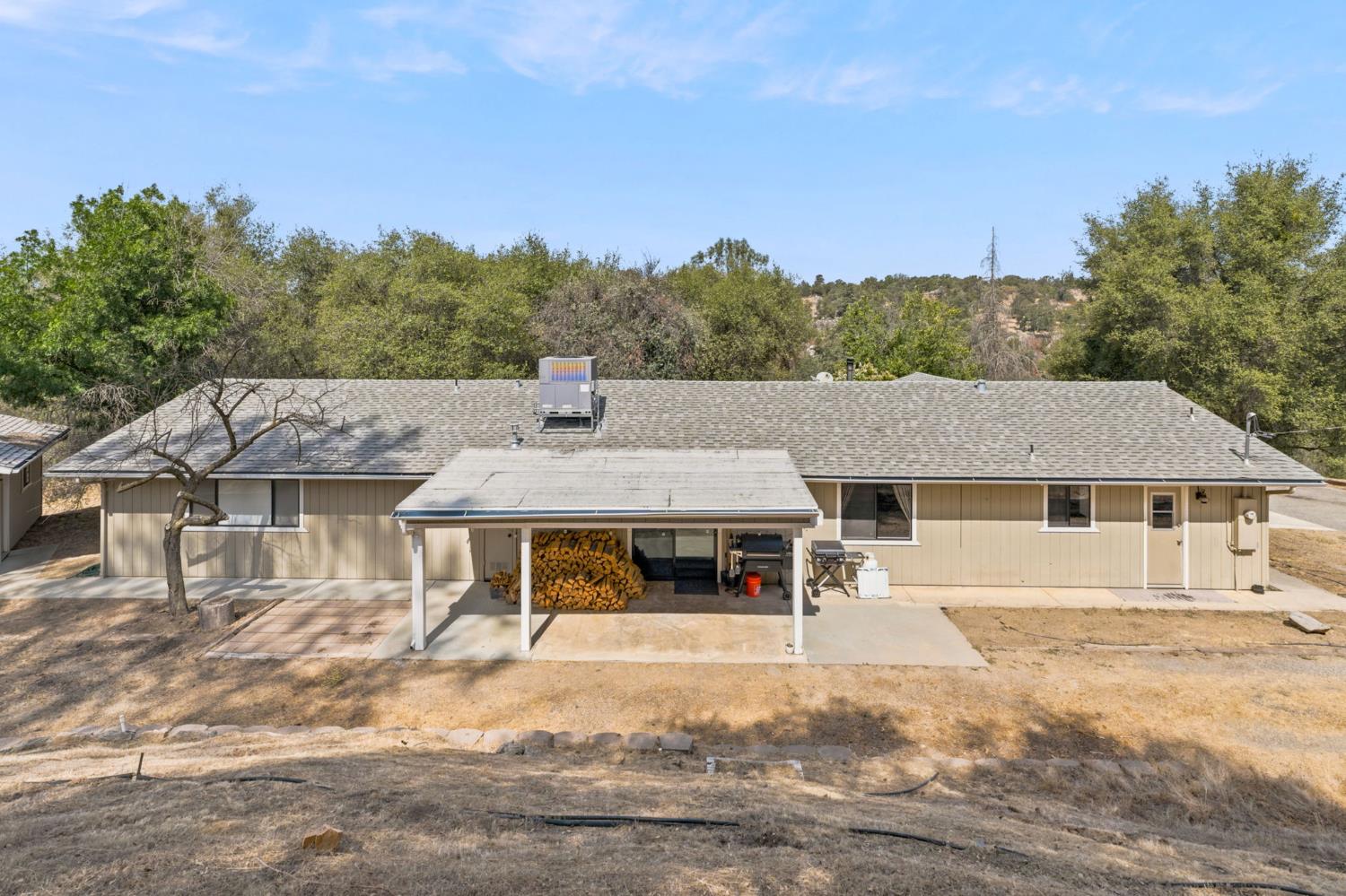 30691 Morgan Canyon Rd, Prather, CA 93651