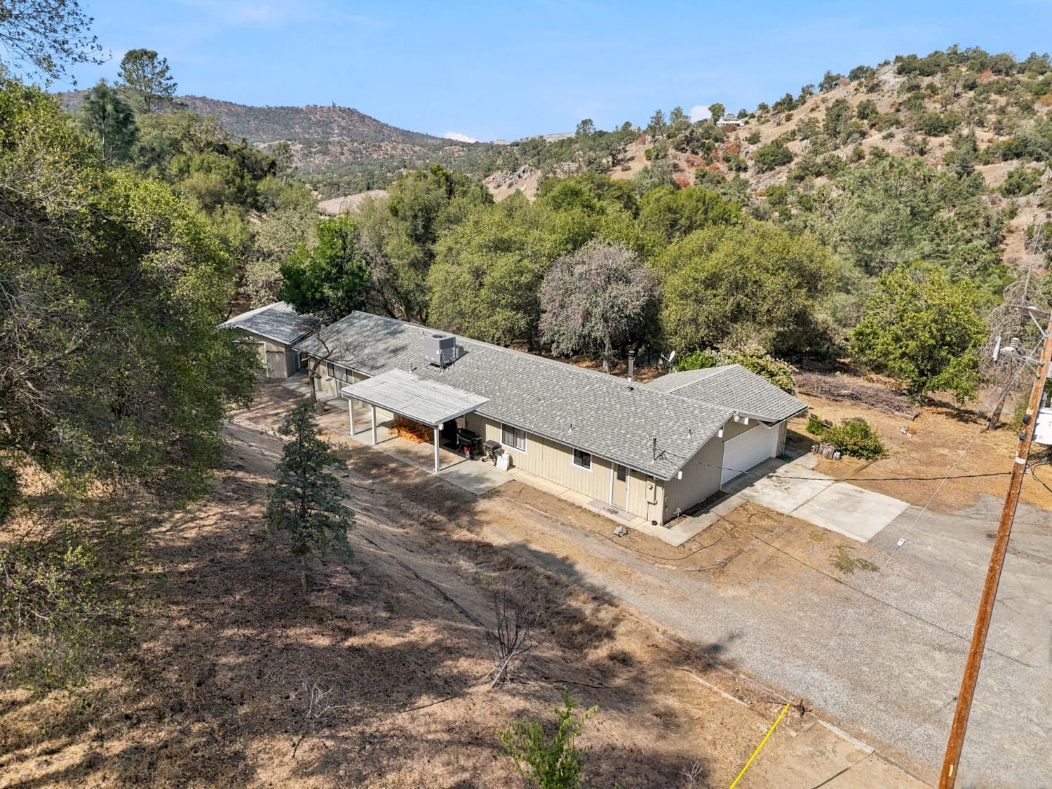 30691 Morgan Canyon Rd, Prather, CA 93651