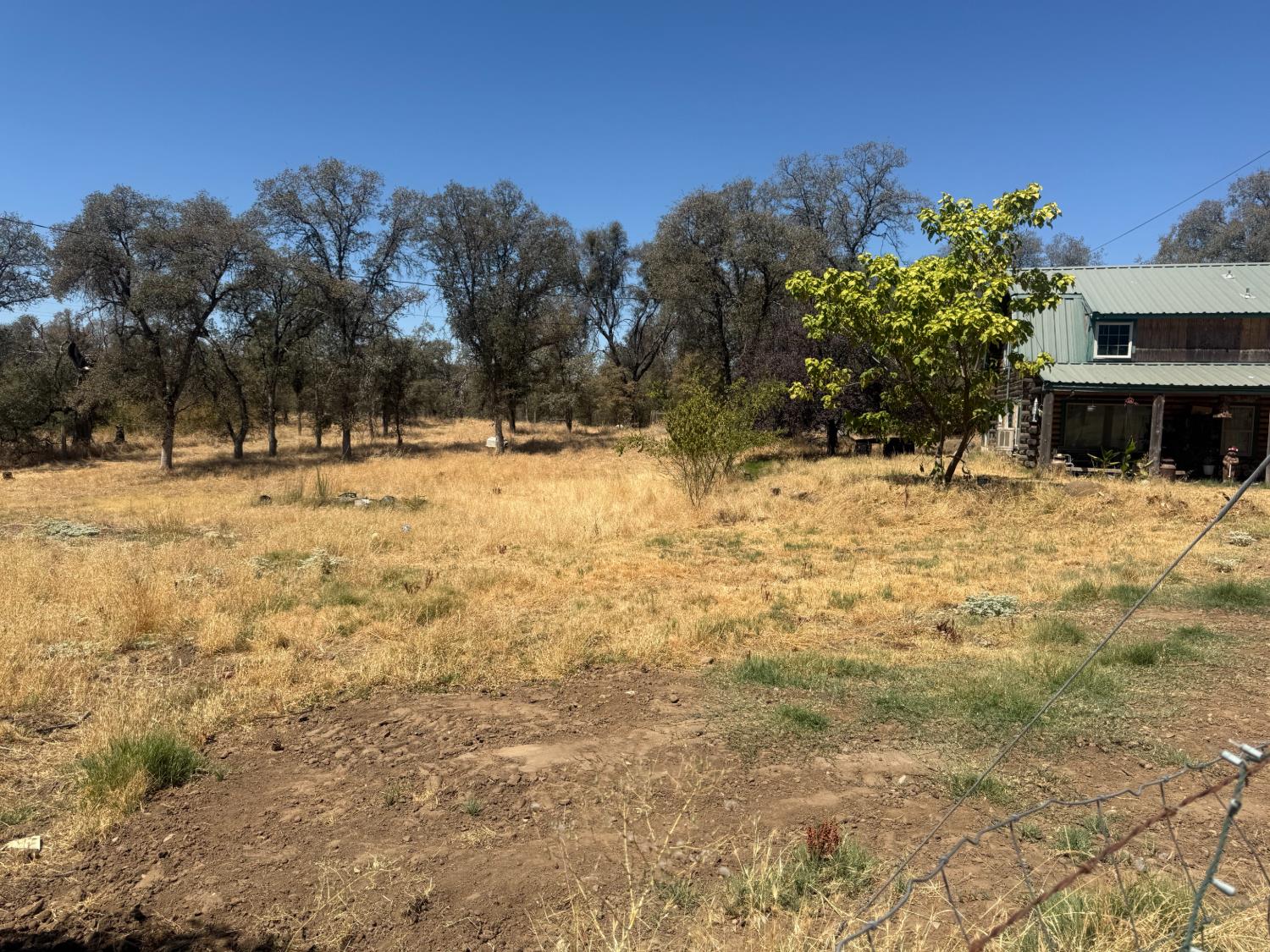 35635 Sage Ln, Yokuts Valley, CA 93675