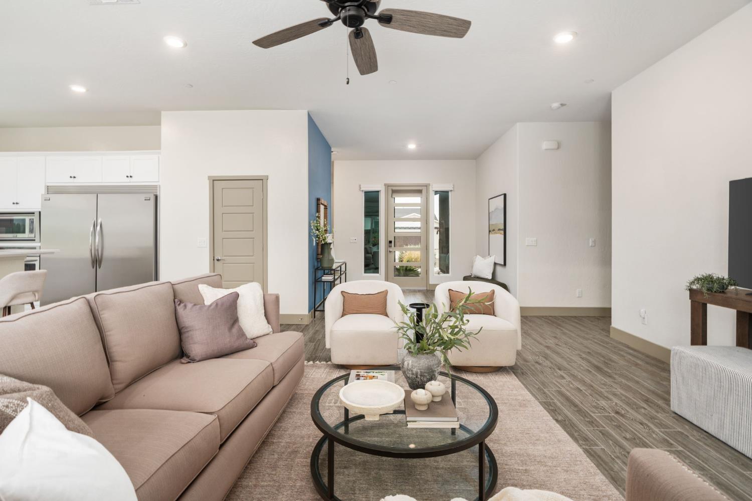 6346 E Fedora Ave, Fresno, CA 93727