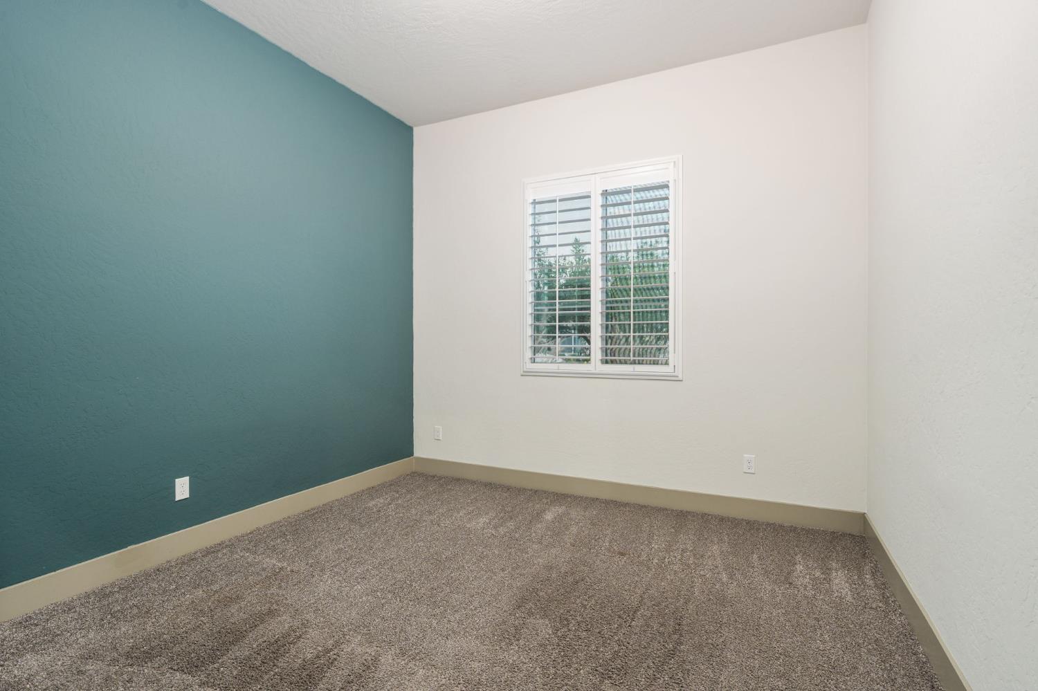 6346 E Fedora Ave, Fresno, CA 93727