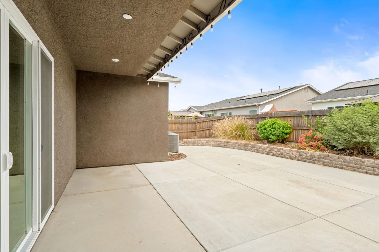 6346 E Fedora Ave, Fresno, CA 93727