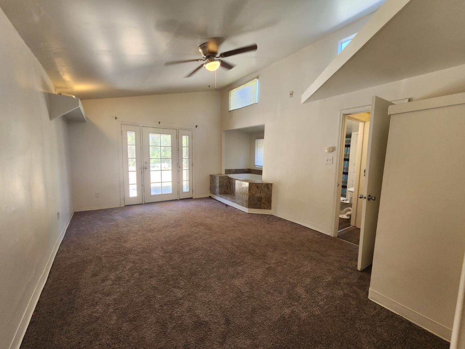 49832 Road 426, Oakhurst, CA 93644
