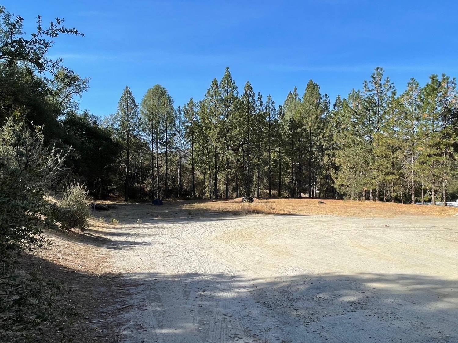 49832 Road 426, Oakhurst, CA 93644