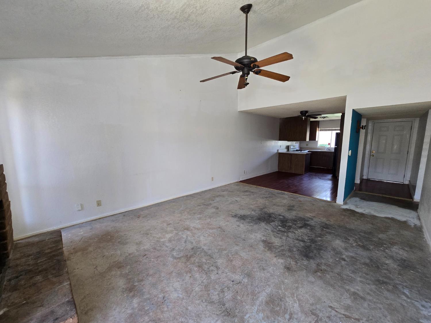 6338 N Maroa Ave #110, Fresno, CA 93704