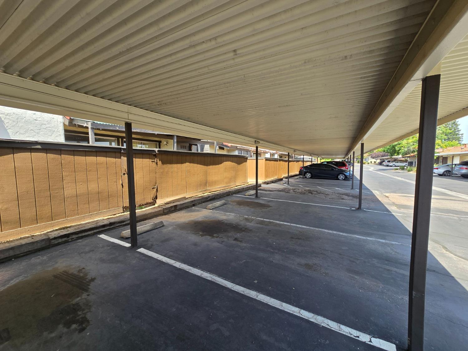 6338 N Maroa Ave #110, Fresno, CA 93704