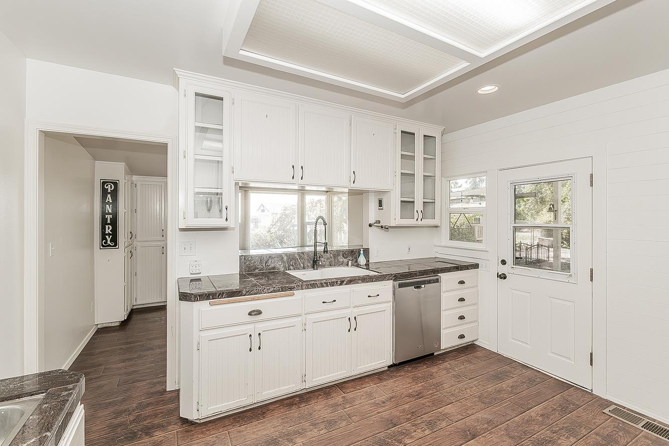 12725 S Fowler Ave, Selma, CA 93662