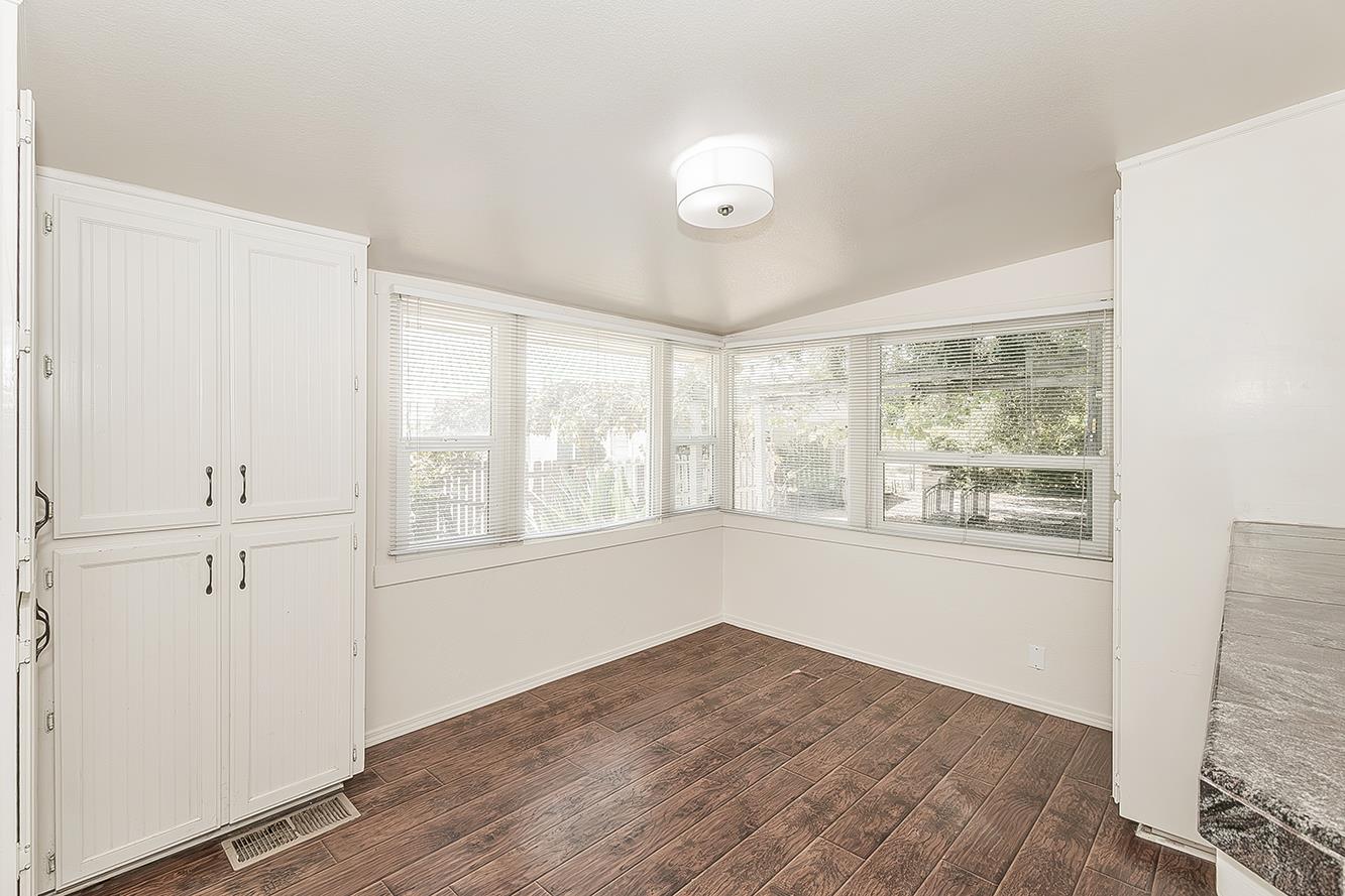 12725 S Fowler Ave, Selma, CA 93662