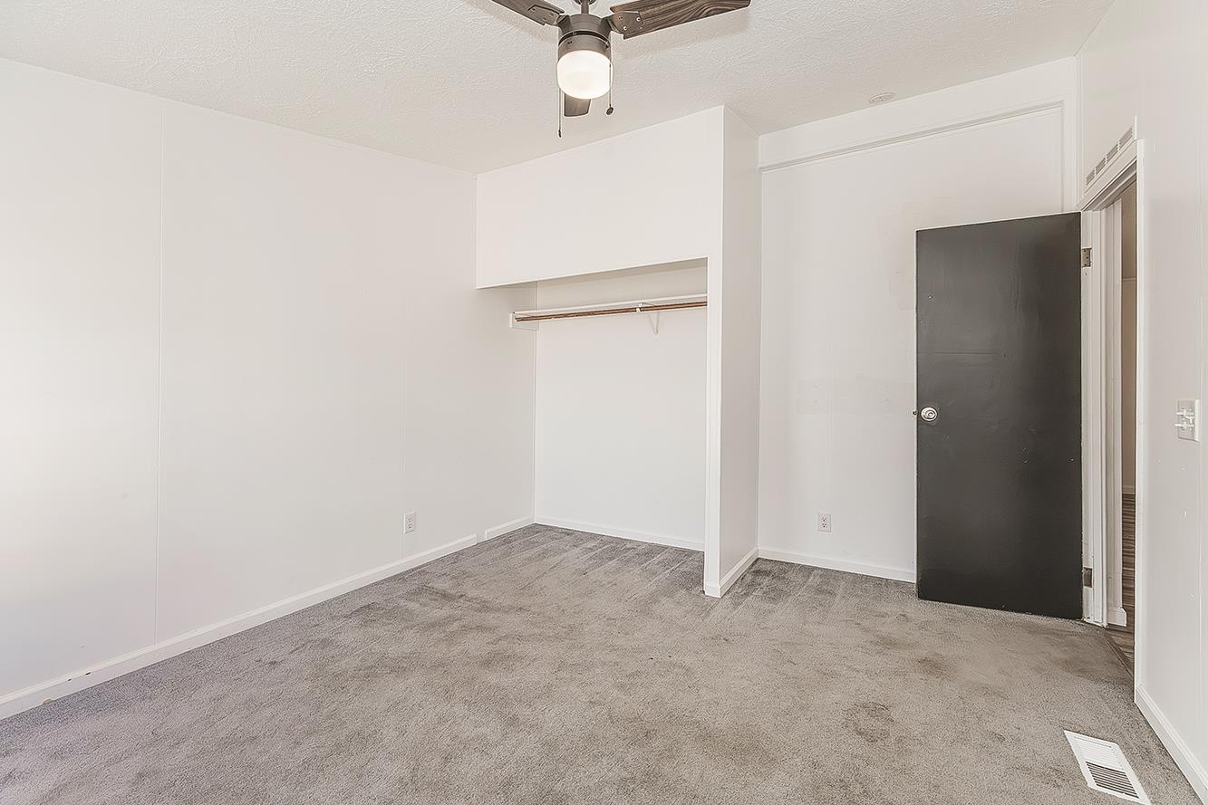 12725 S Fowler Ave, Selma, CA 93662