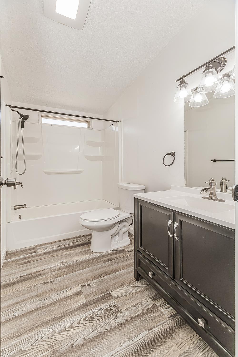 12725 S Fowler Ave, Selma, CA 93662
