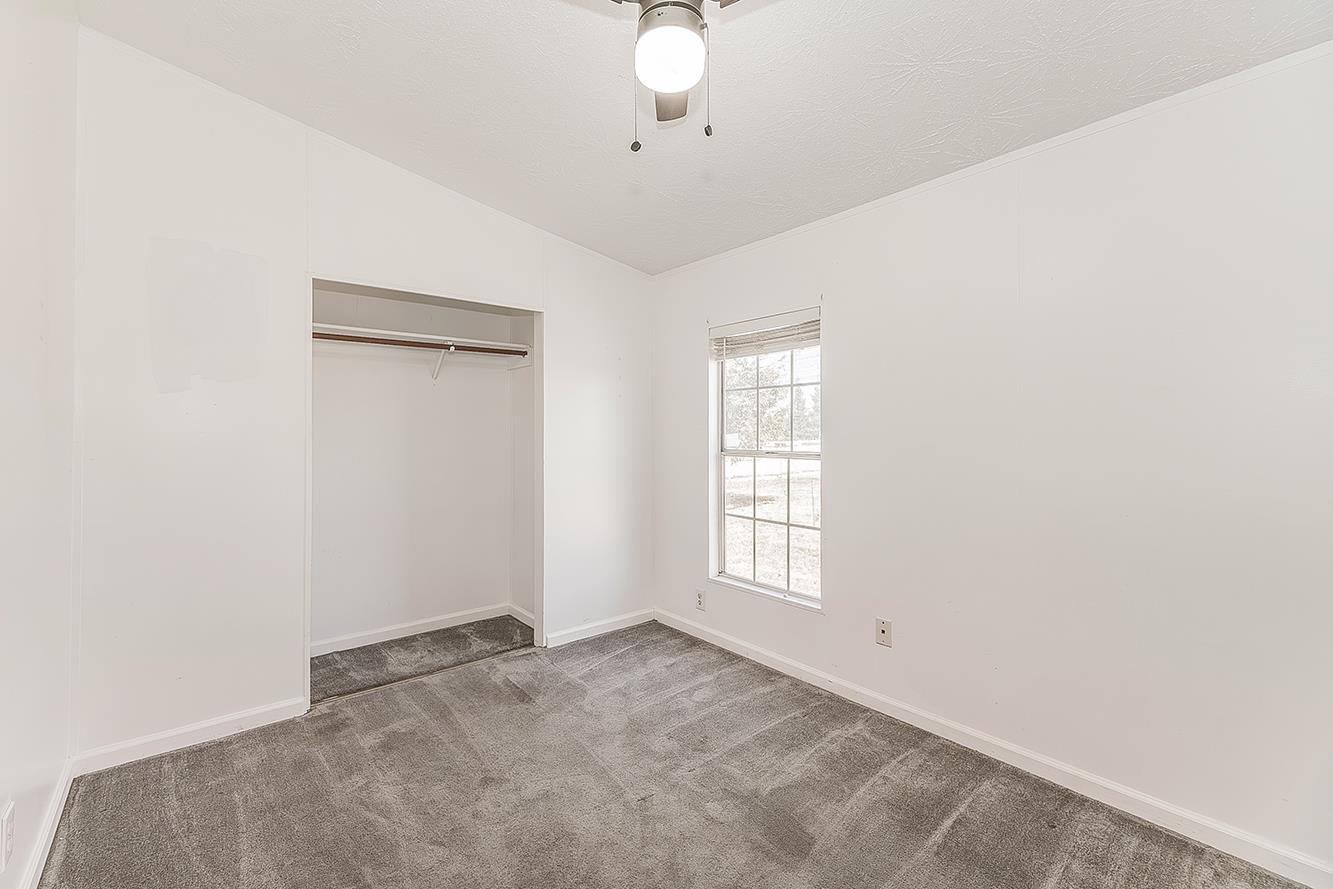 12725 S Fowler Ave, Selma, CA 93662