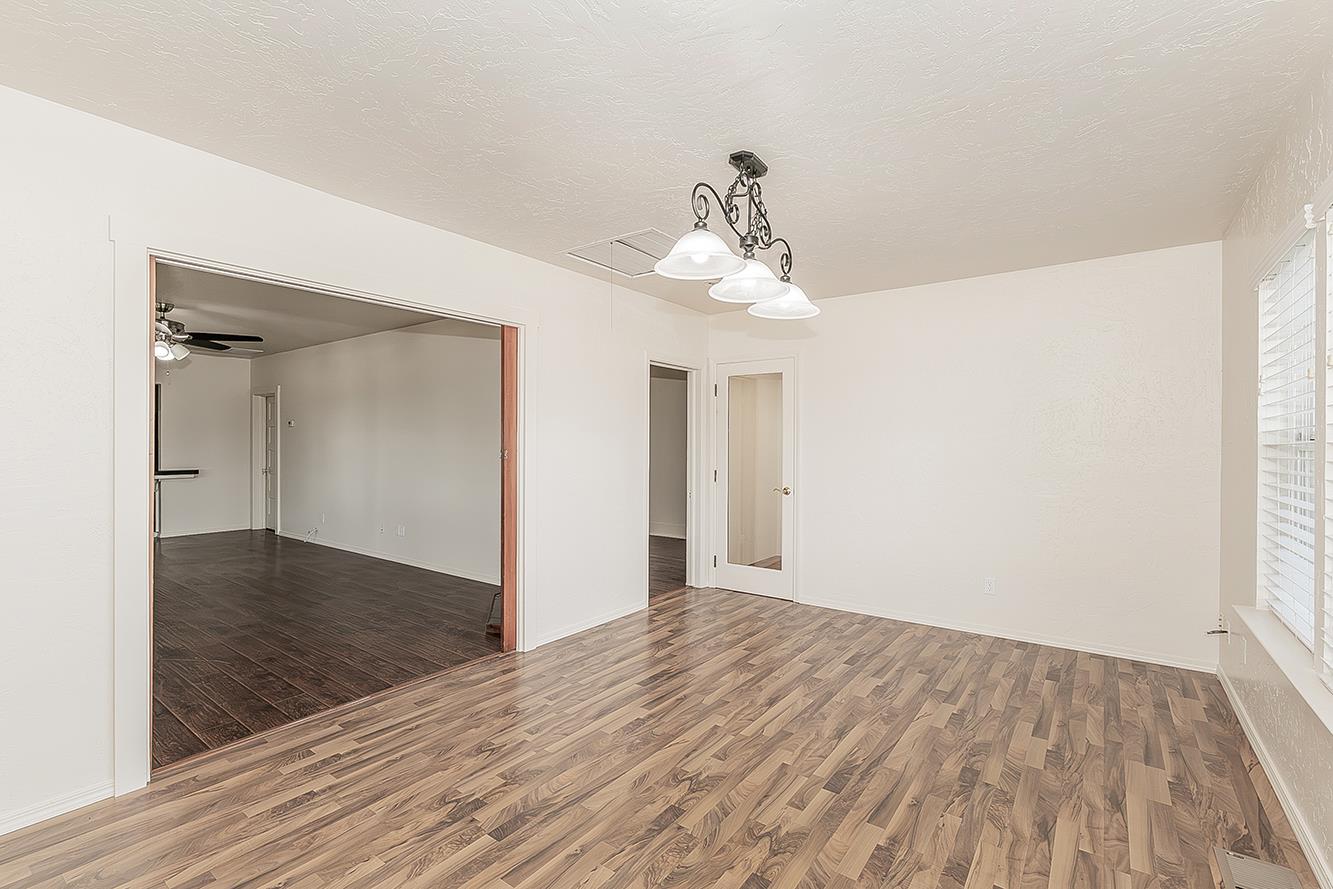 12725 S Fowler Ave, Selma, CA 93662