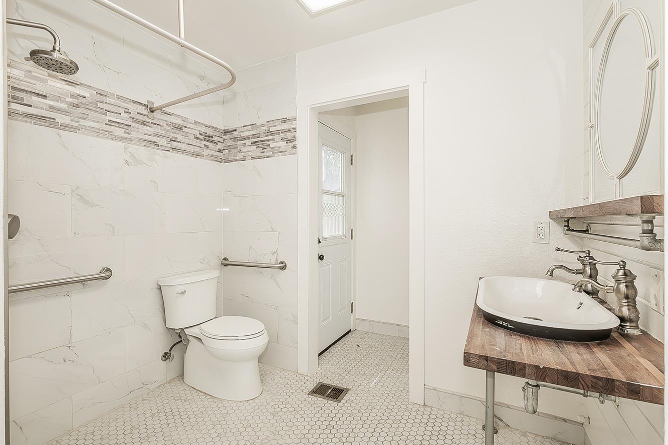 12725 S Fowler Ave, Selma, CA 93662