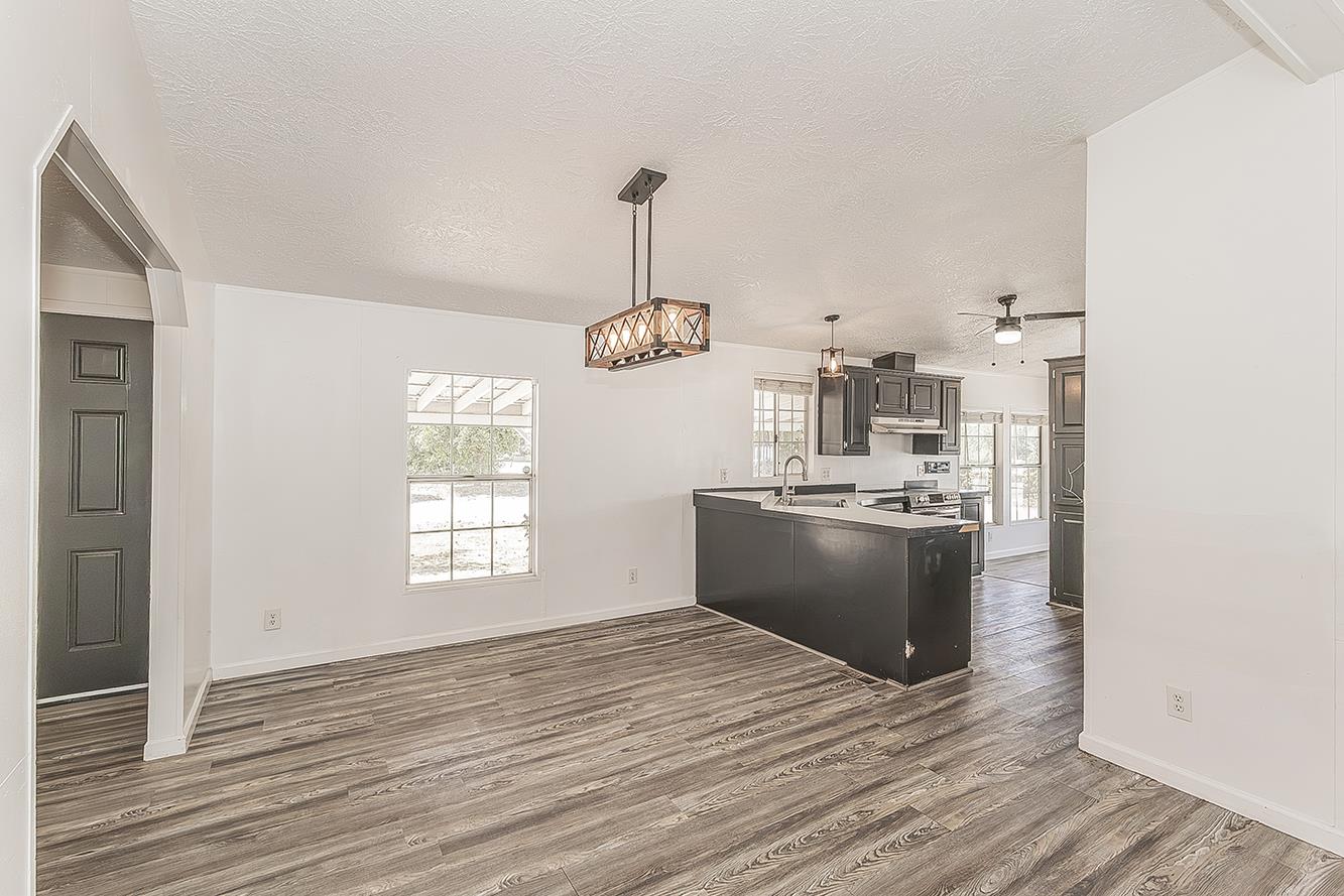 12725 S Fowler Ave, Selma, CA 93662