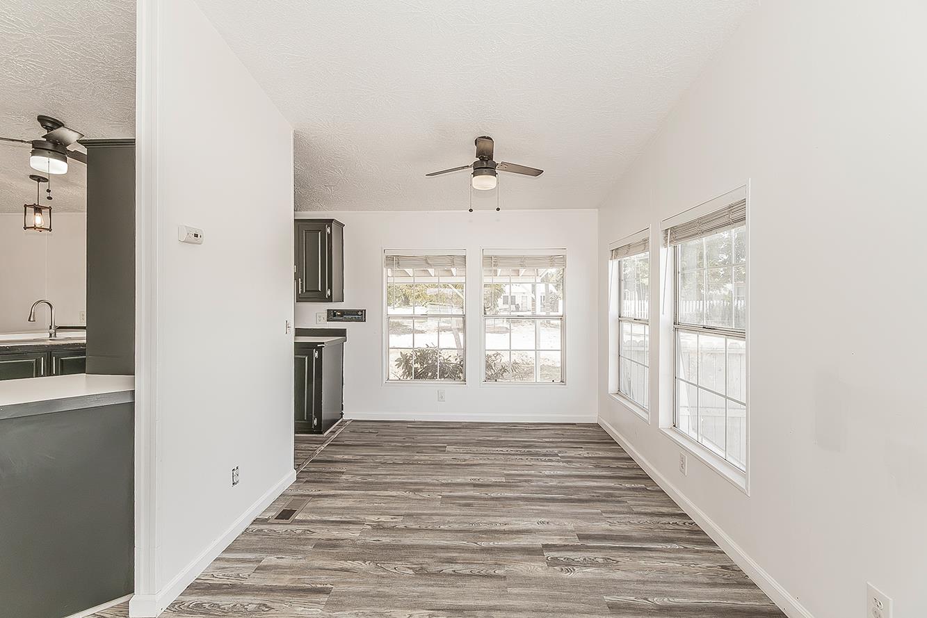 12725 S Fowler Ave, Selma, CA 93662