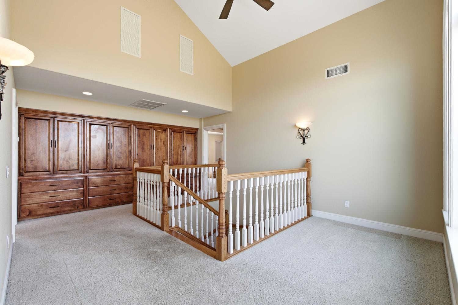 42158 John Muir Dr, Coarsegold, CA 93614