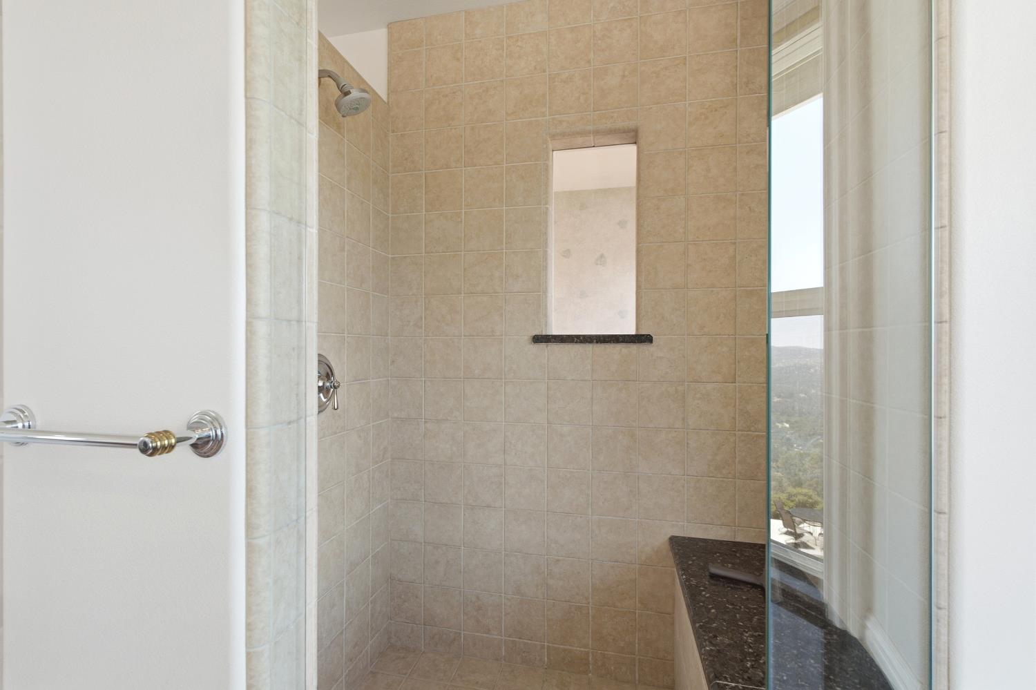 42158 John Muir Dr, Coarsegold, CA 93614