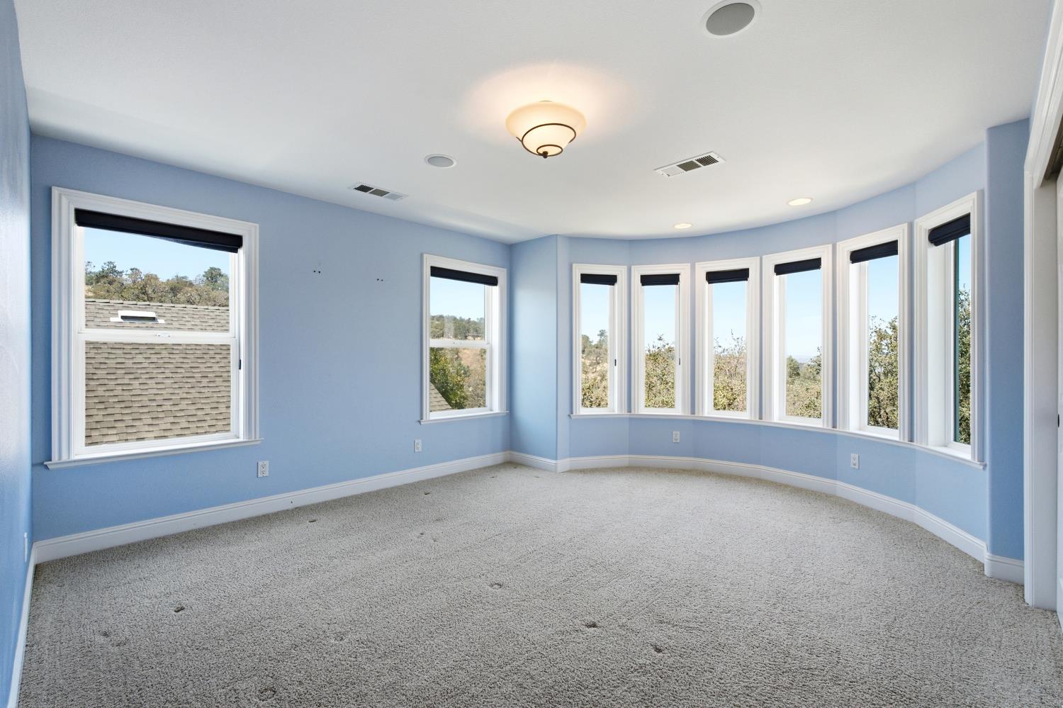42158 John Muir Dr, Coarsegold, CA 93614