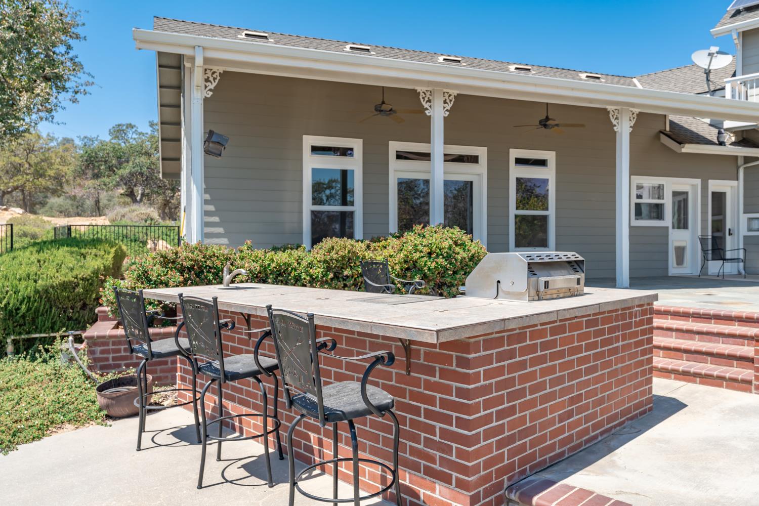 42158 John Muir Dr, Coarsegold, CA 93614