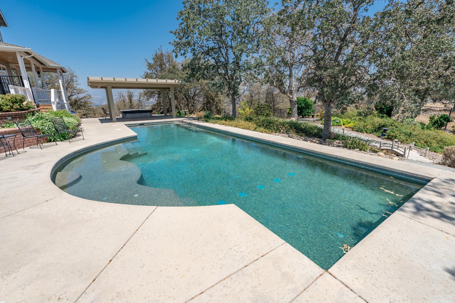 42158 John Muir Dr, Coarsegold, CA 93614