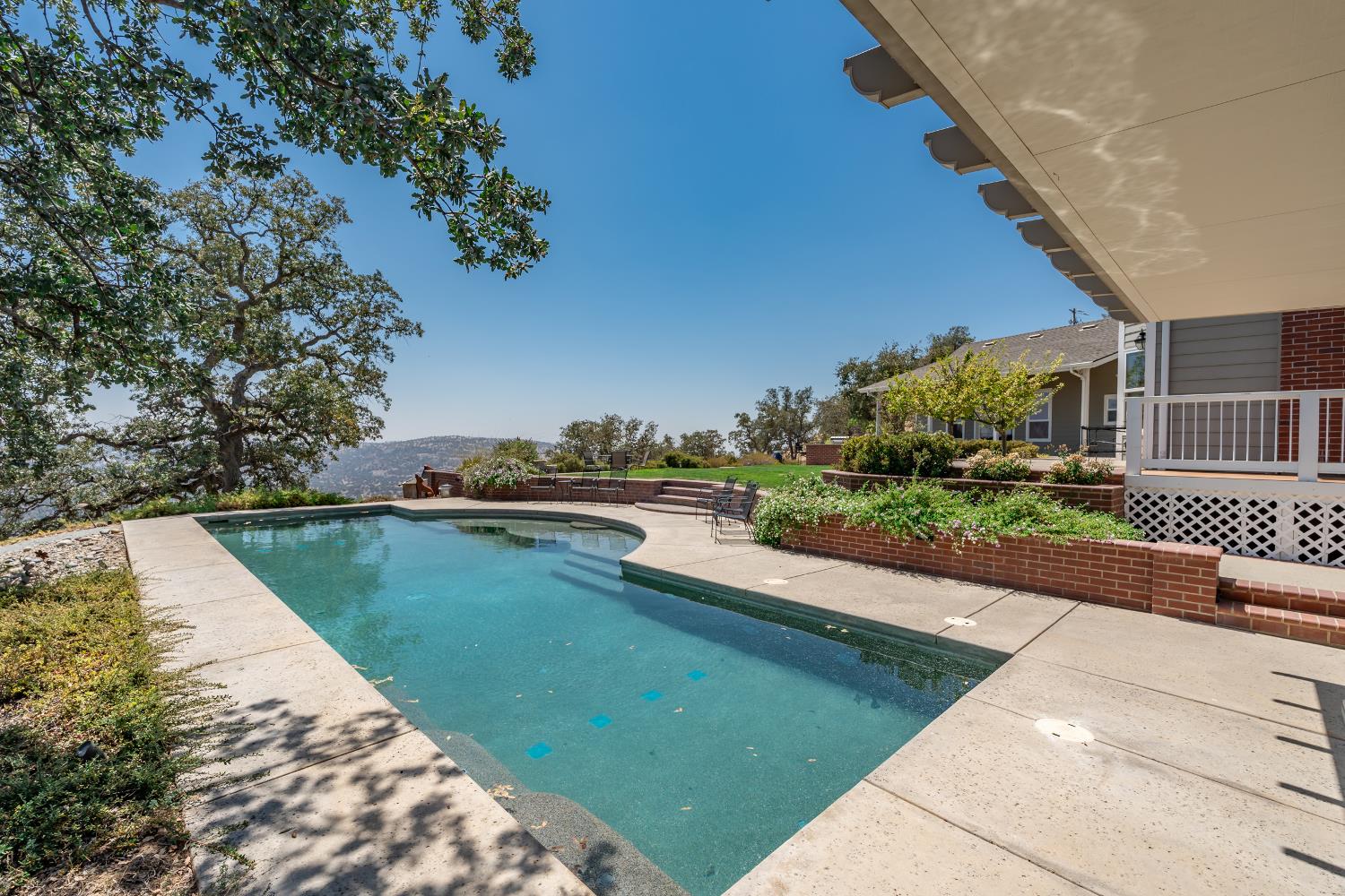 42158 John Muir Dr, Coarsegold, CA 93614
