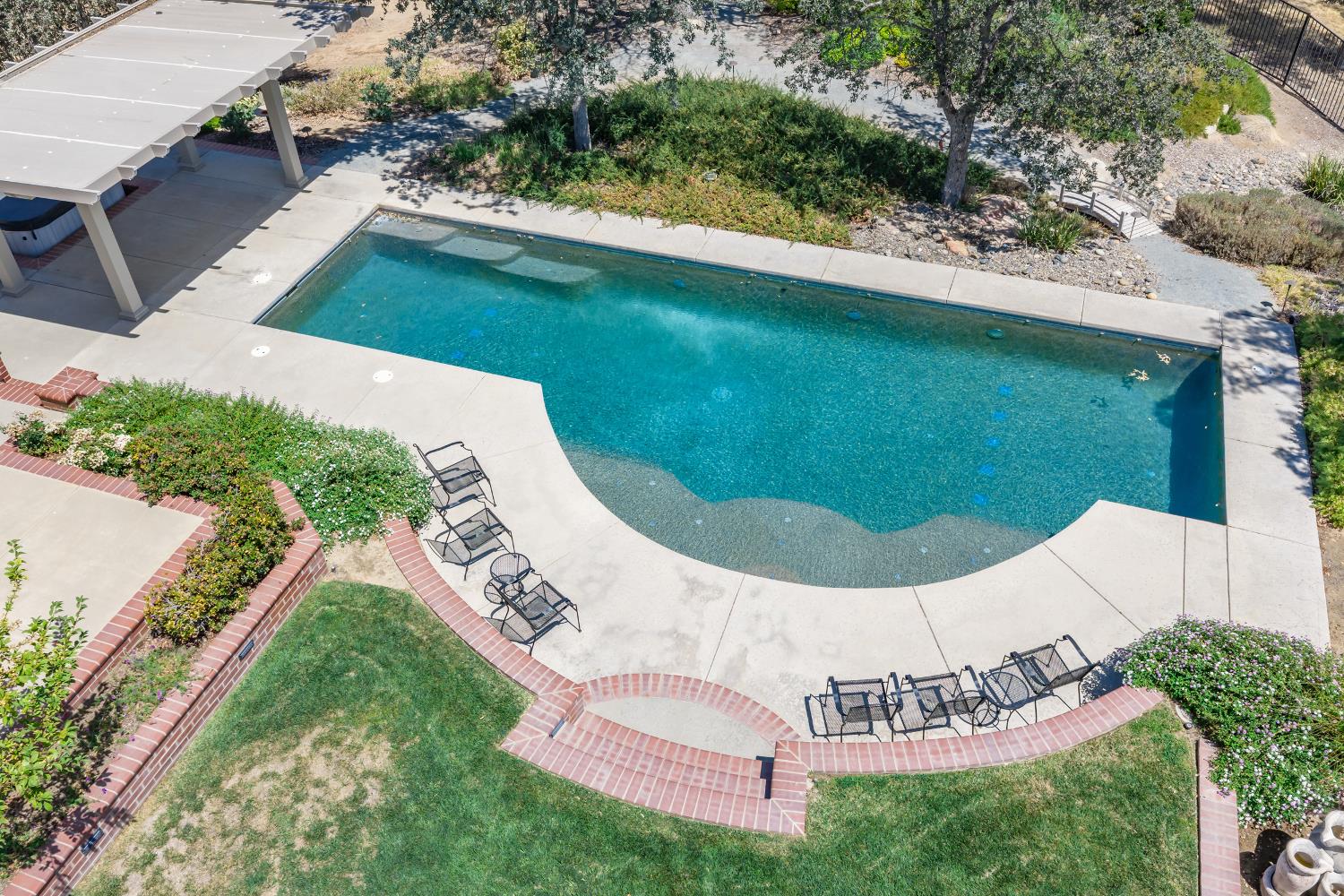 42158 John Muir Dr, Coarsegold, CA 93614