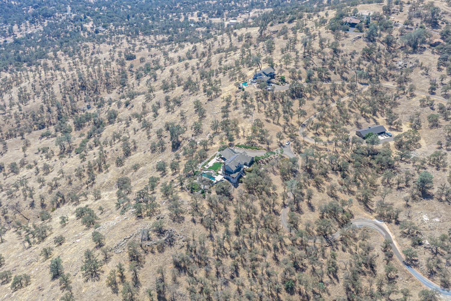 42158 John Muir Dr, Coarsegold, CA 93614