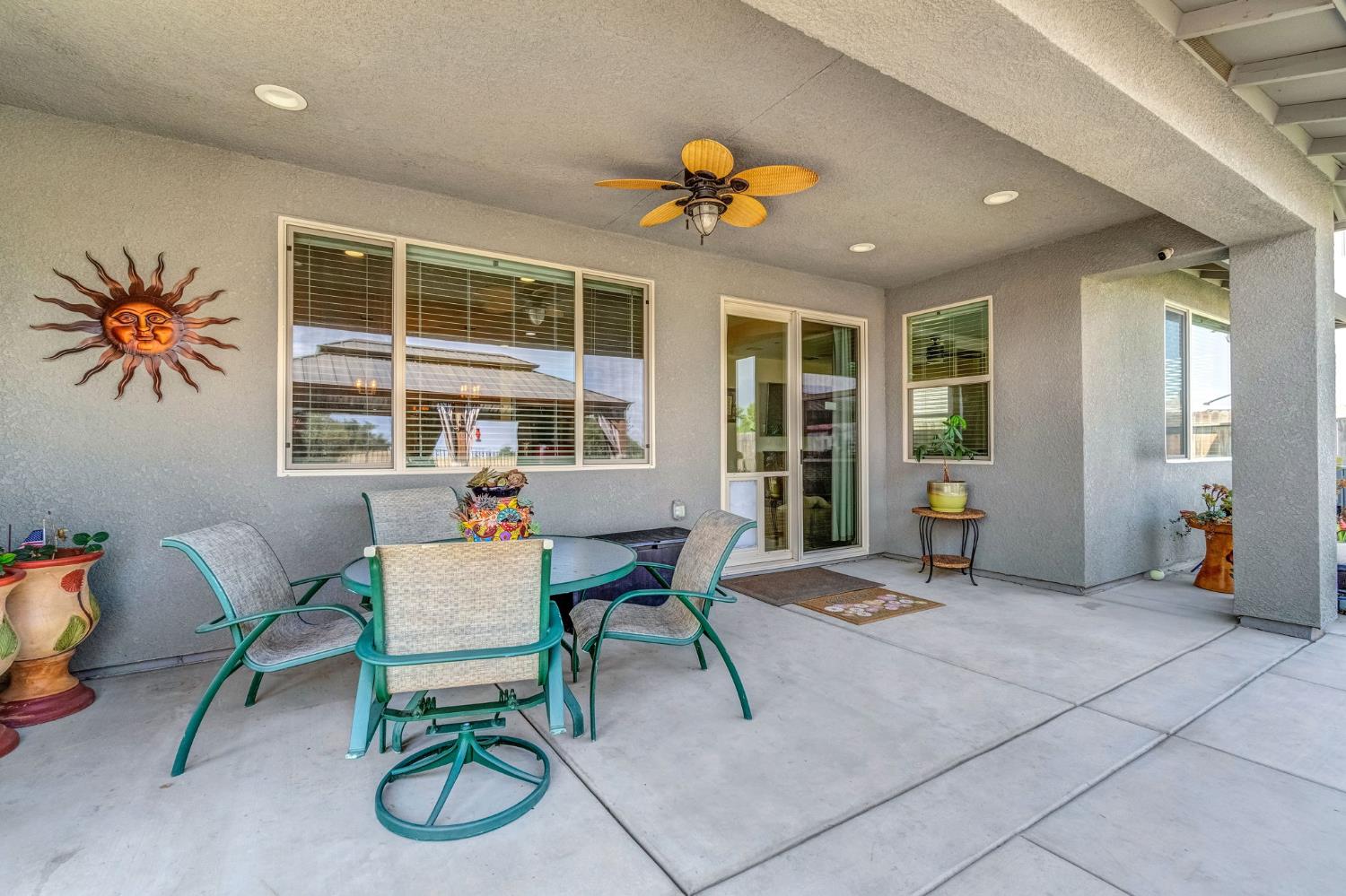 3387 W Kamm Ave, Dinuba, CA 93618