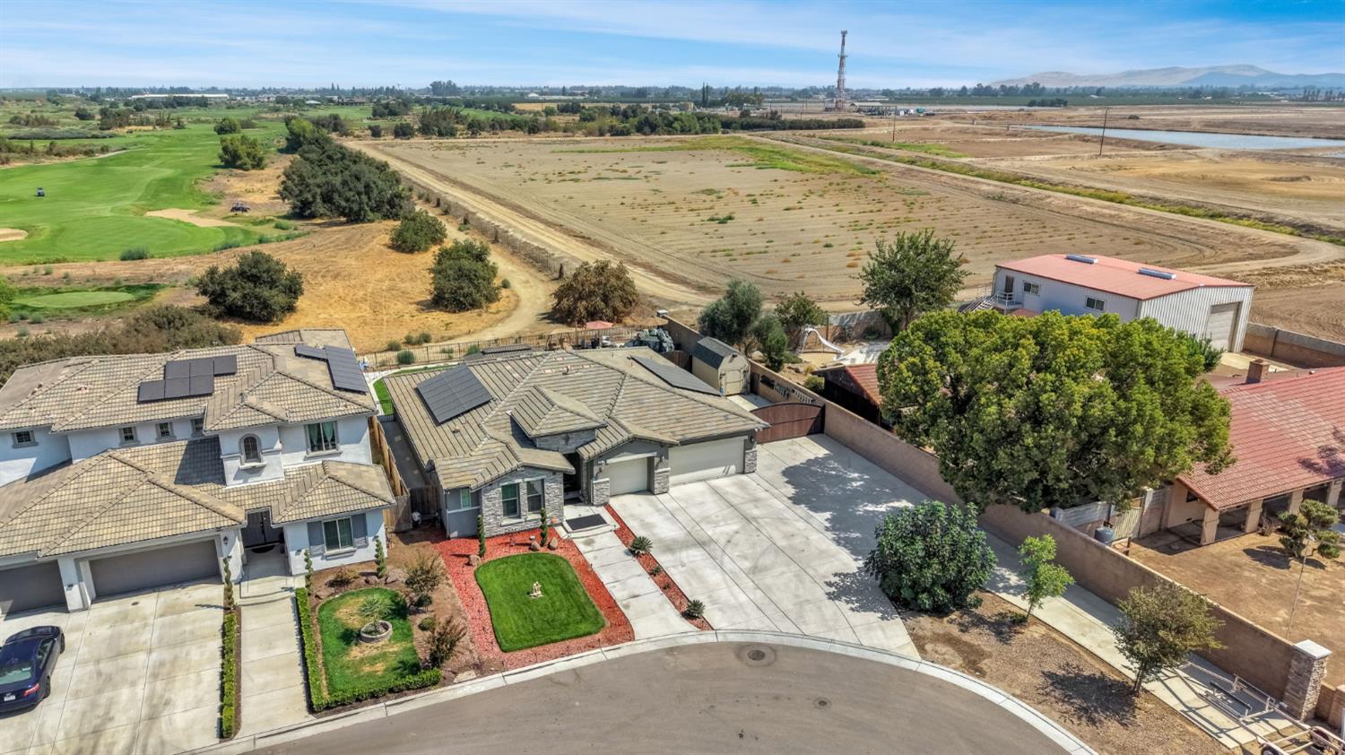 3387 W Kamm Ave, Dinuba, CA 93618