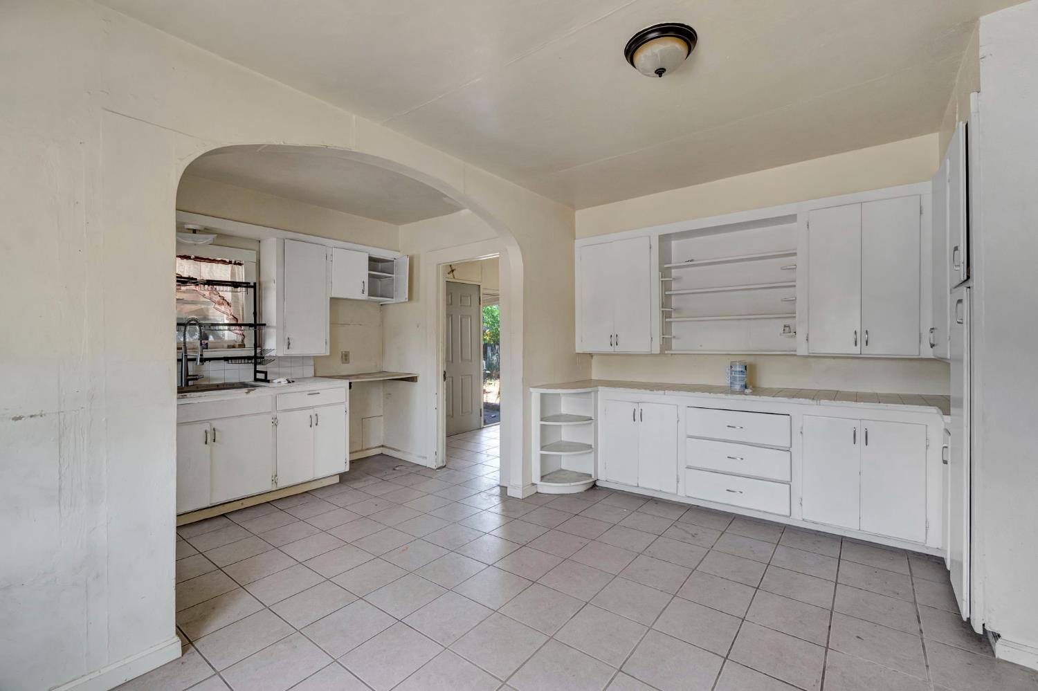 6071 S Clara, Fresno, CA 93706
